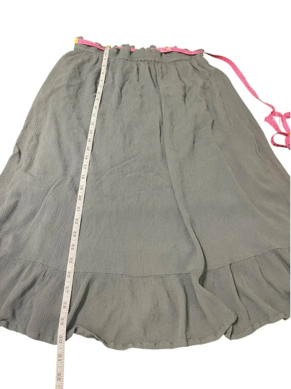 BOBEAU Women's Size Medium Gauzy Midi Skirt in Green-Gray